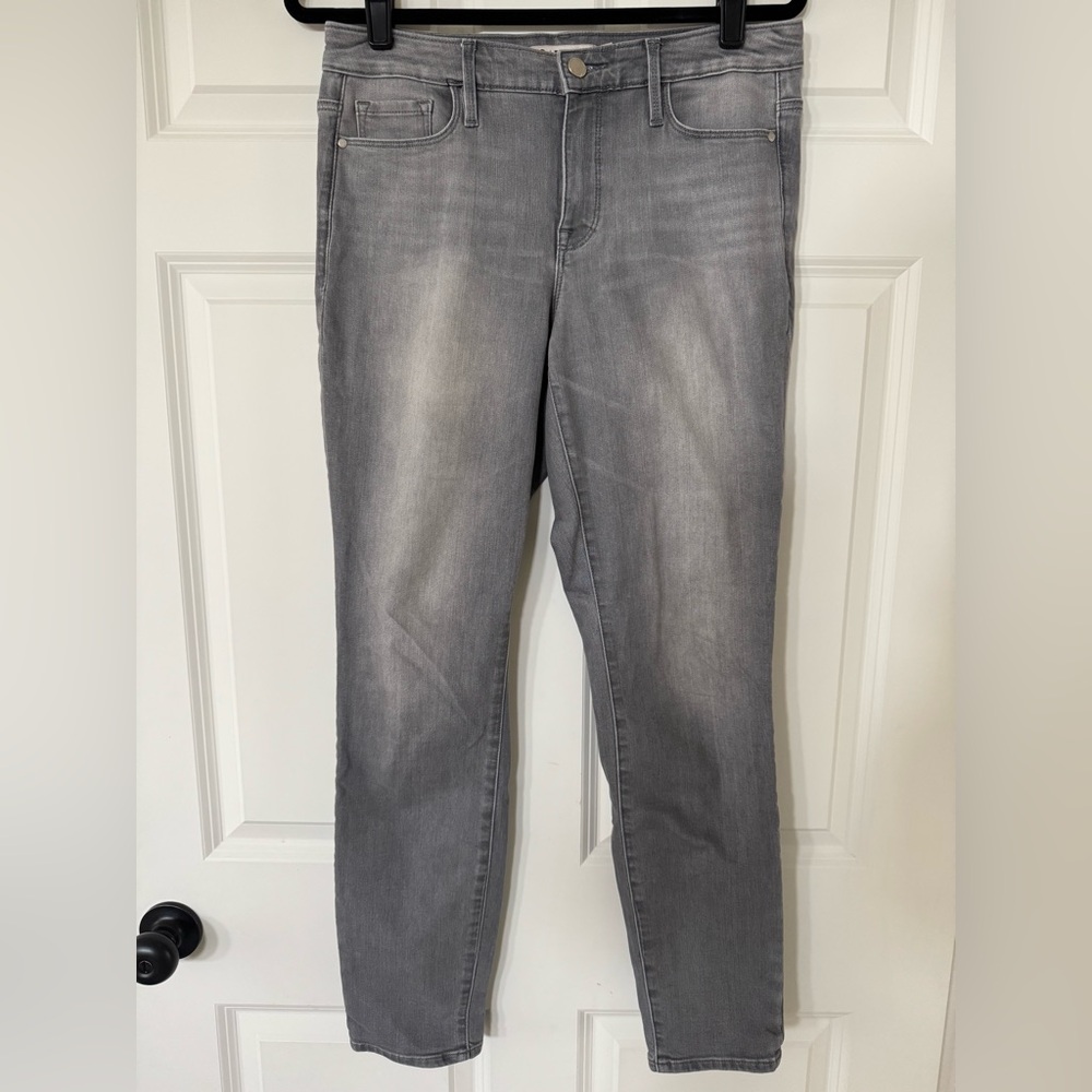 Athleta Scupltek Skinny Jeans in Grey Wash
